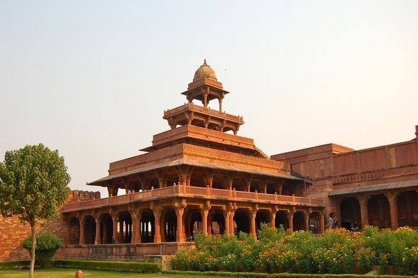 Fatehpur Sikri Tour