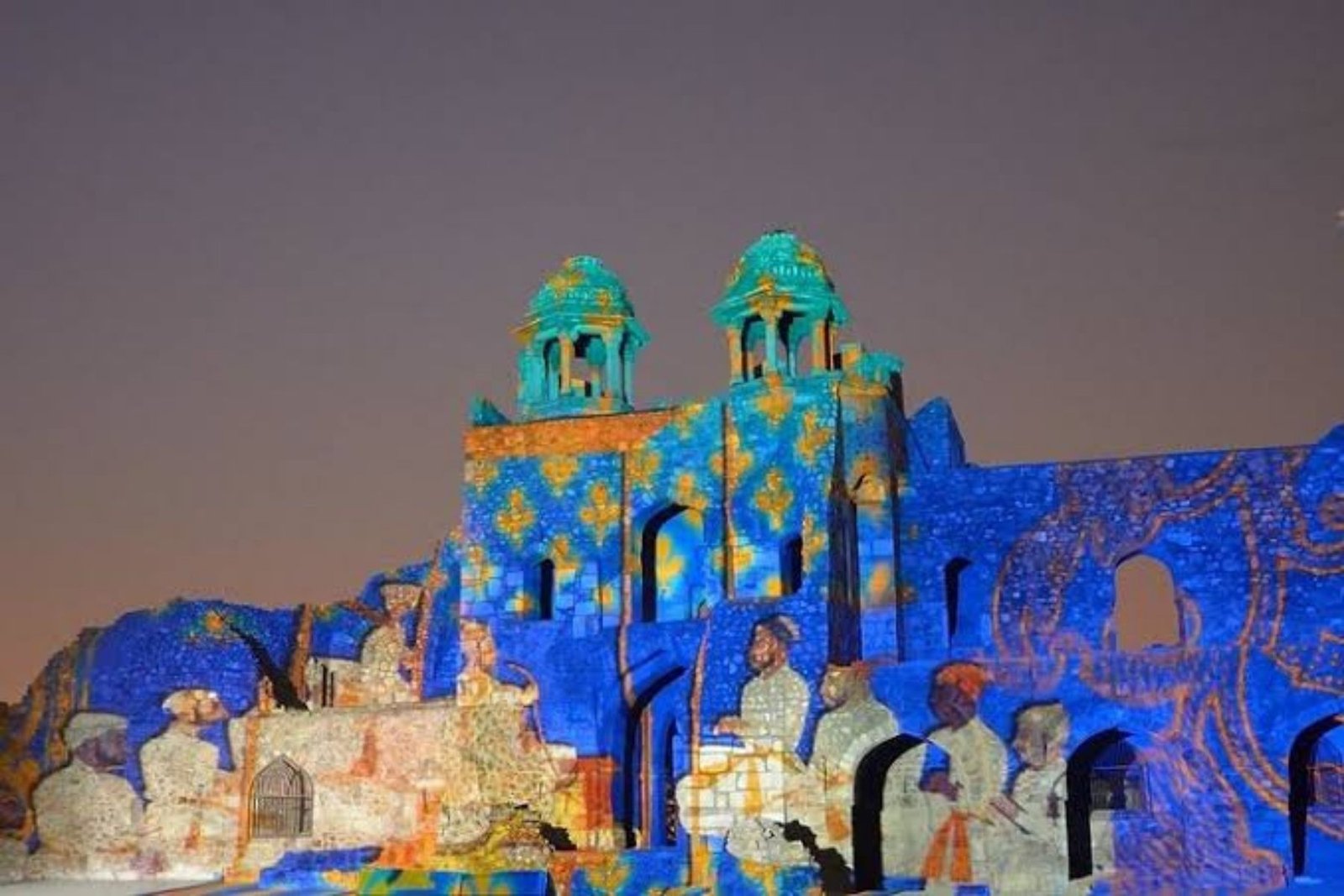 Delhi: Red Fort Light and Sound Show Guided Tour