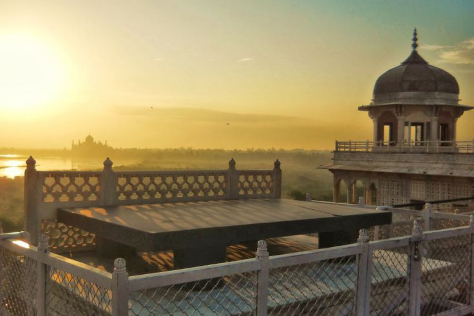 Private Taj Mahal and Agra Day Trip From Jaipur