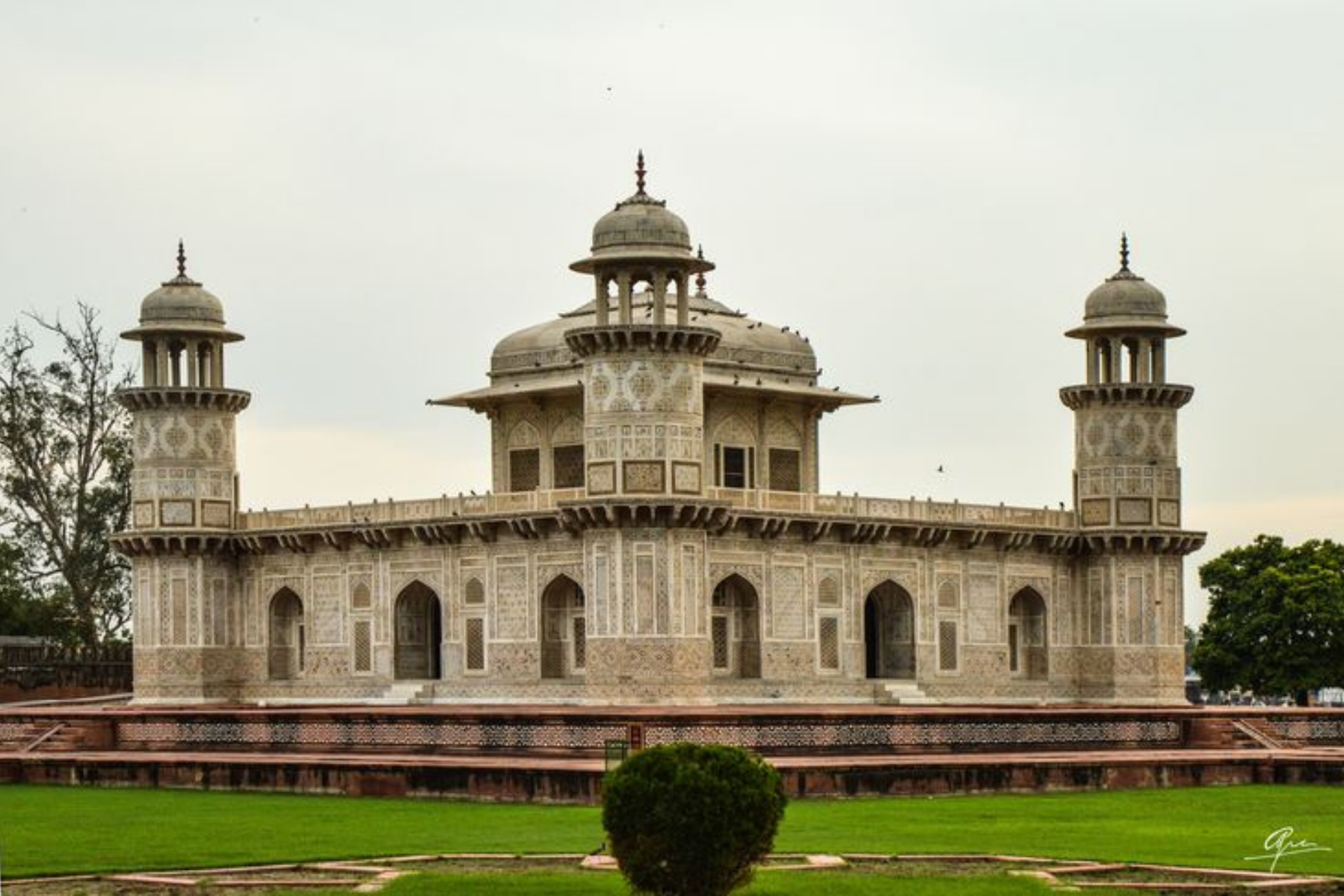 Private Taj Mahal, Agra Fort & Baby Taj Day Tour From Agra