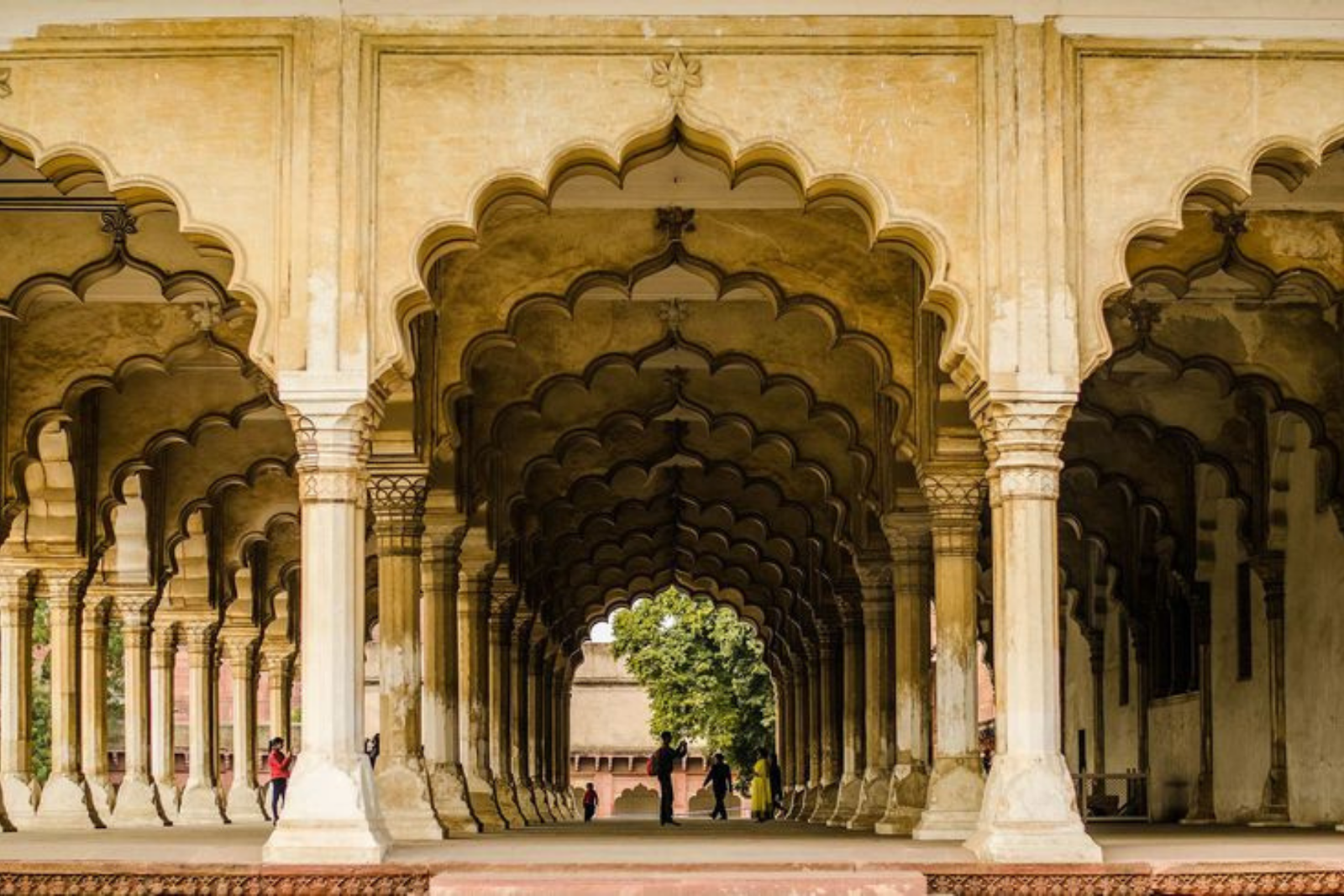 Private Taj Mahal & Agra Tour by Gatimaan Express Train