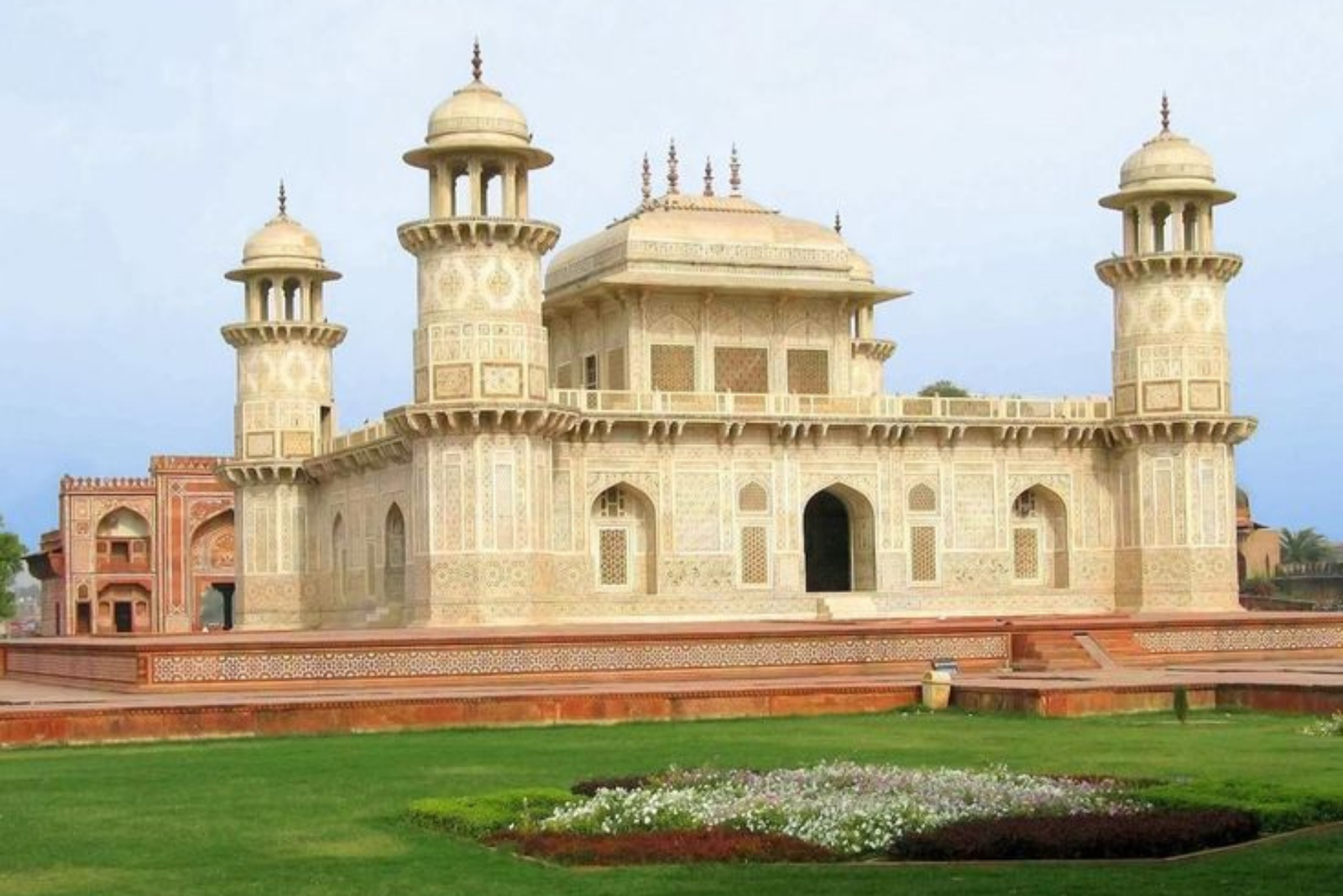 Delhi Agra Jaipur 4-Days Golden Triangle Tour with Tiger Safari