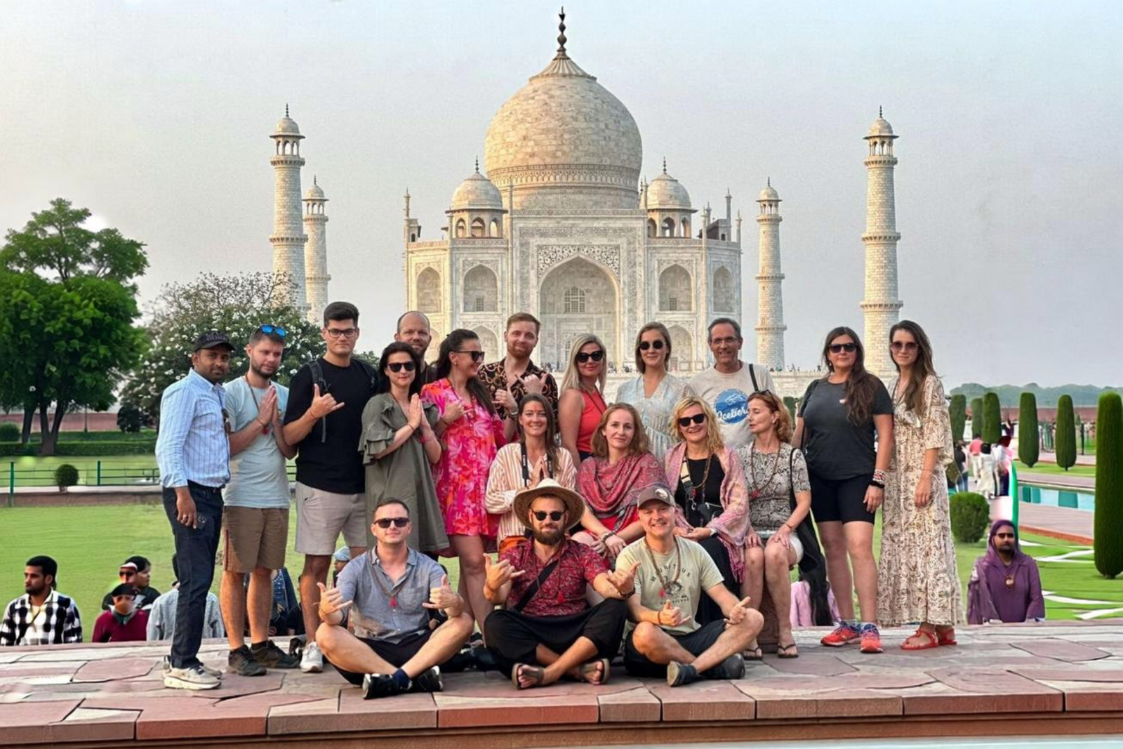 Taj Mahal Guided Tour with Express Entry Ticket