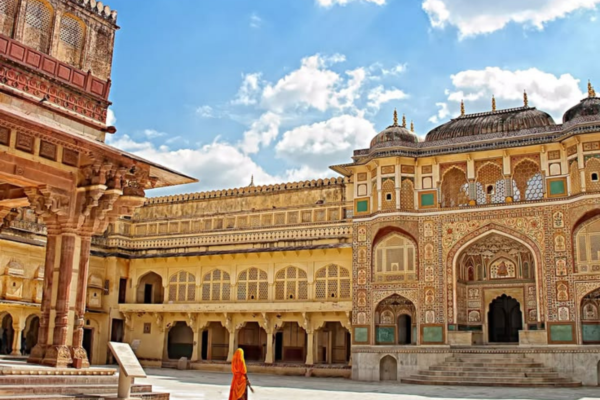 From Delhi : Jaipur Day Tour By Superfast Train