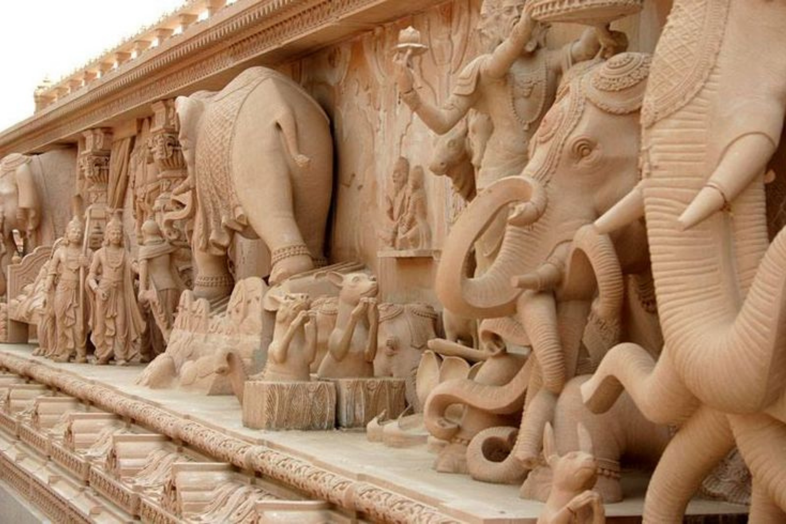Delhi 6-Hours Spiritual Sites Tour with Famous Temples