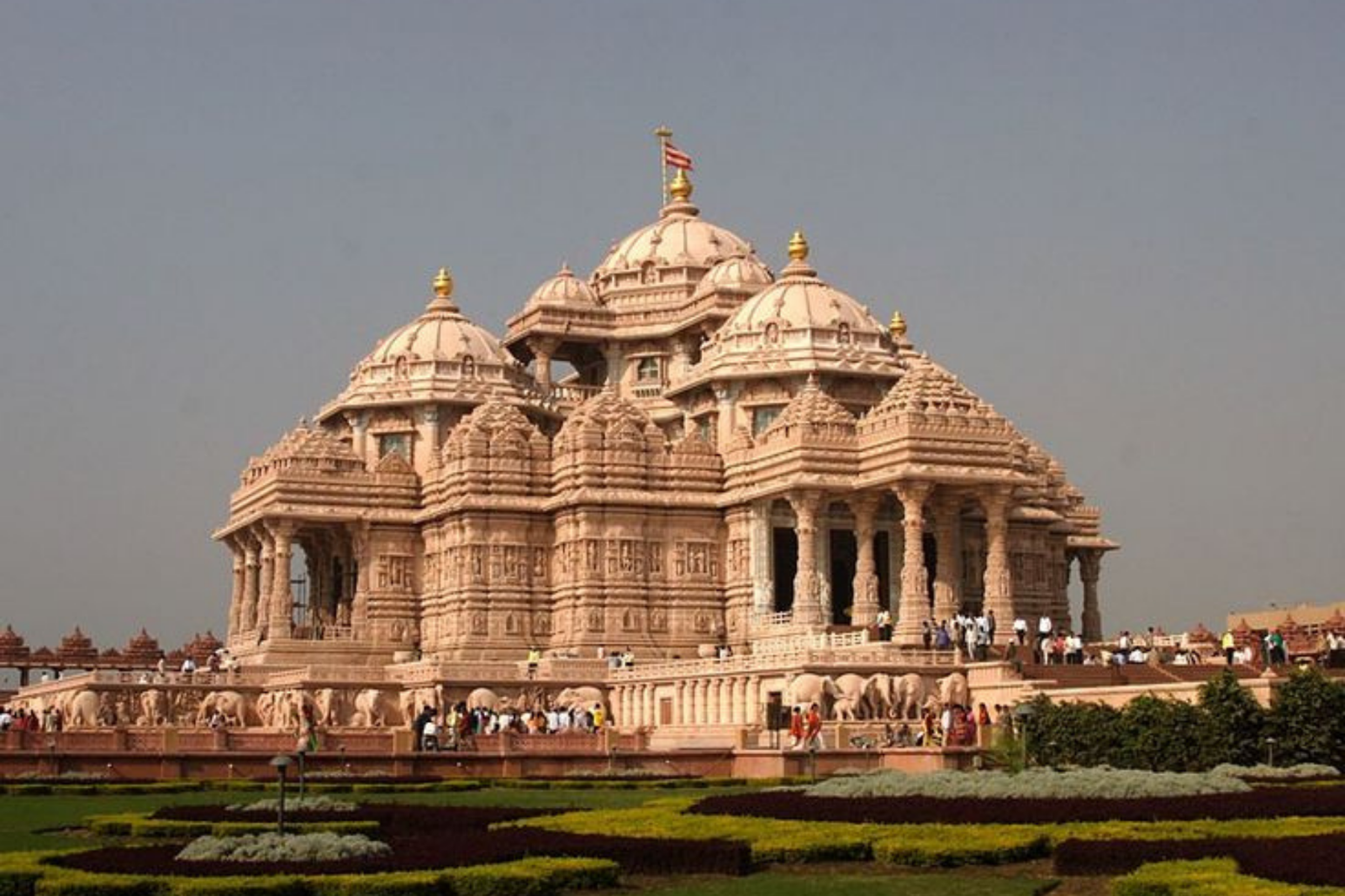 Delhi 6-Hours Spiritual Sites Tour with Famous Temples