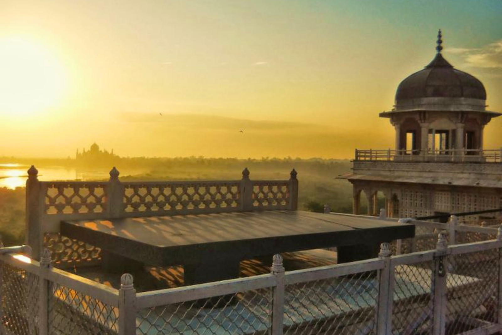 Hyderabad to Taj Mahal & Agra Two-Day Tour with Flights