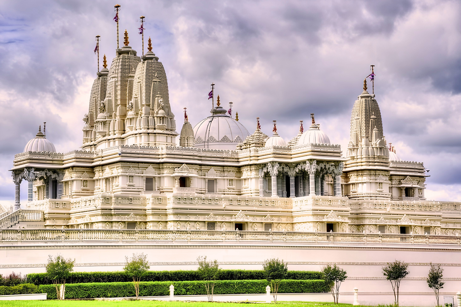 From Delhi: Private Taj Mahal Agra Tour with Mathura and Vrindavan
