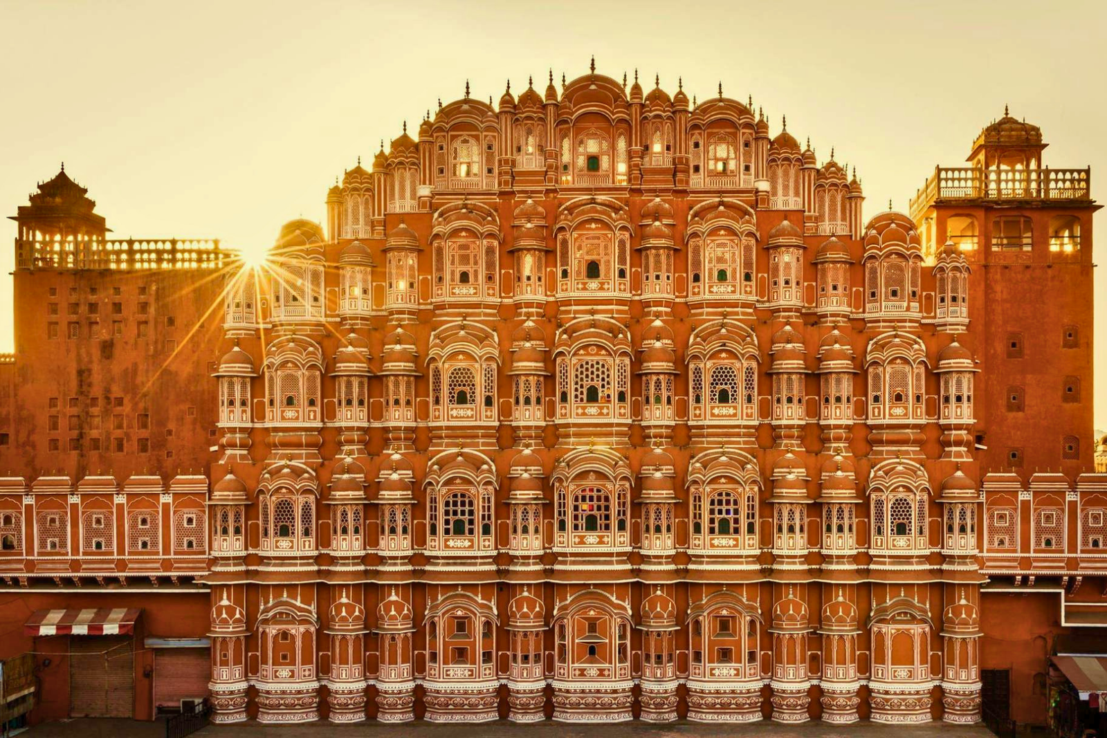 Delhi to Jaipur Day Tour by Superfast Train