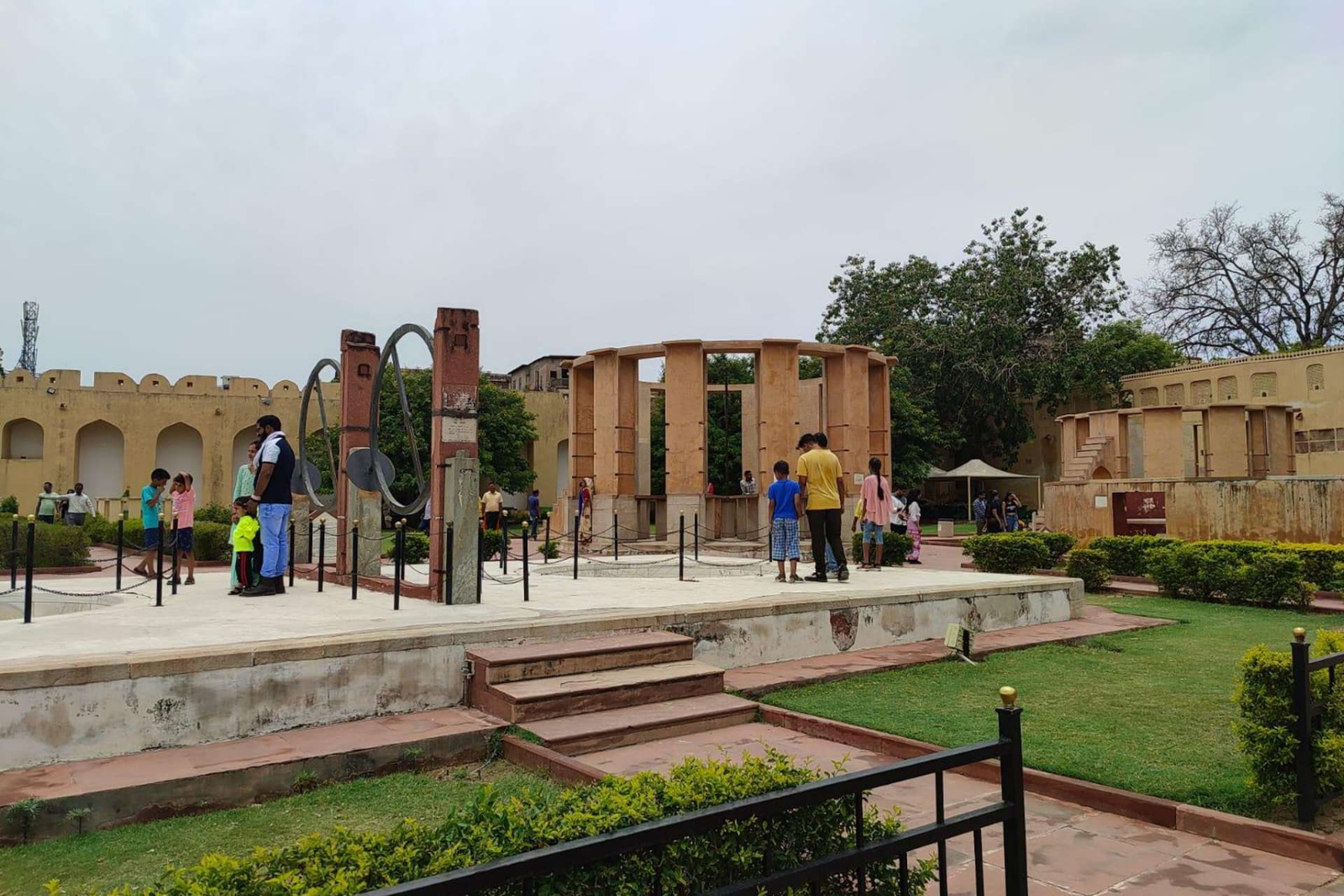 Delhi to Jaipur Day Tour by Superfast Train