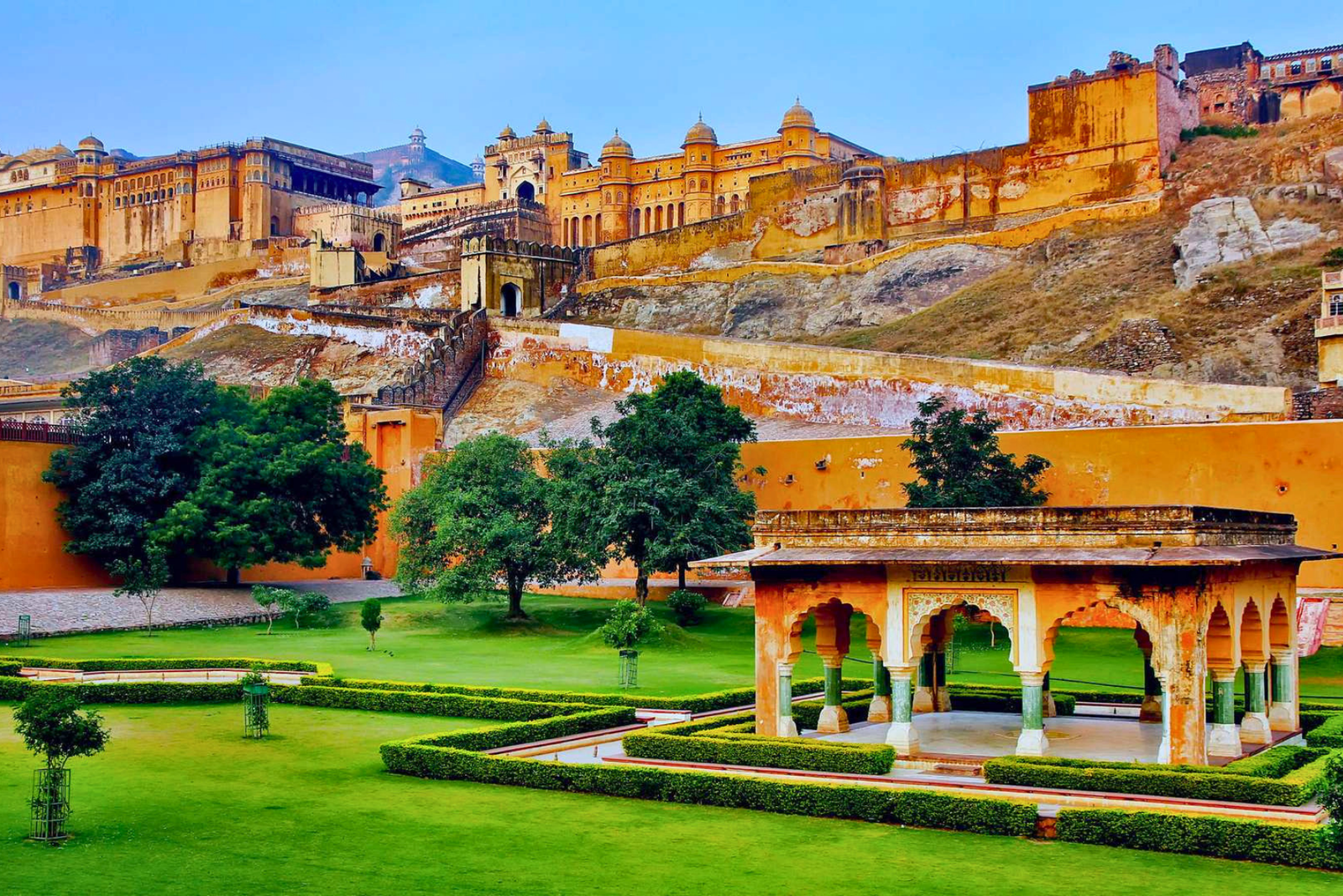 Golden Triangle 8-Day Tour with Varanasi by Flight