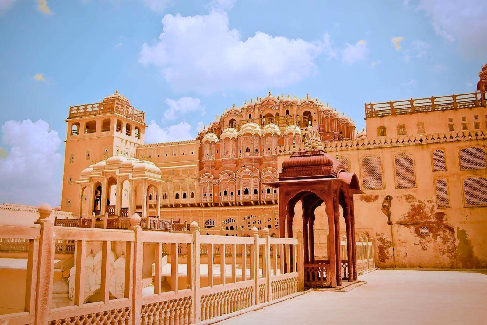 All Inclusive Private Royal Rajasthan 15 Days Tour with Taj Mahal