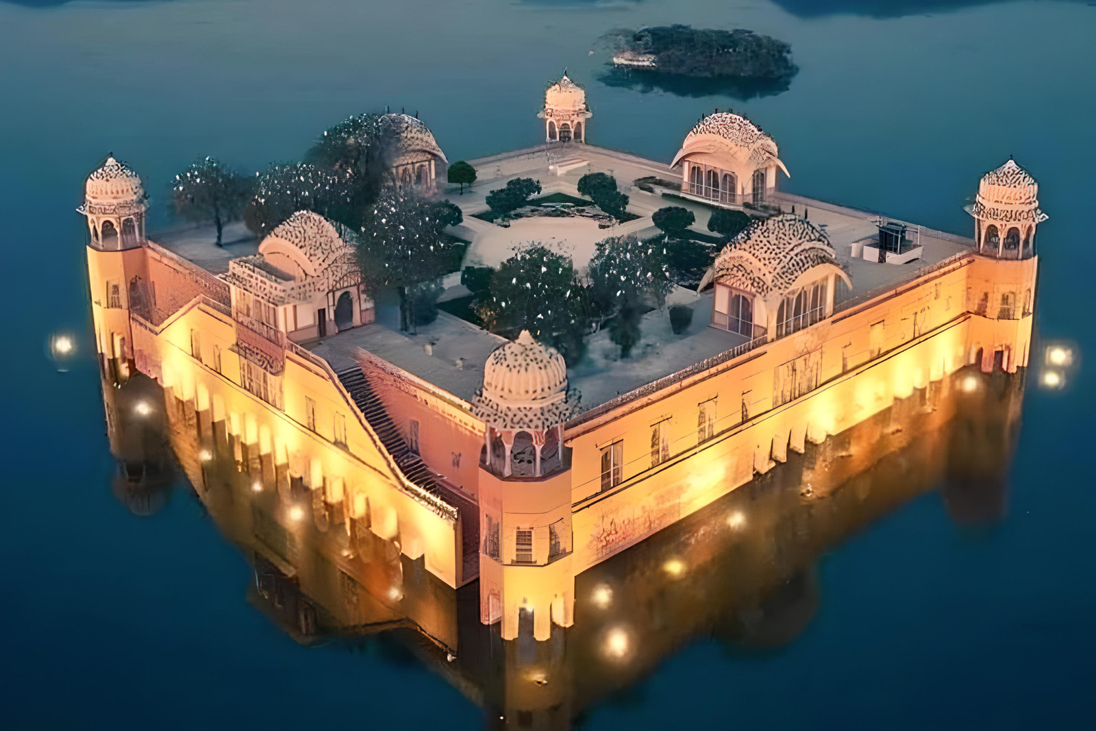 Jaipur Evening Tour with Amber Fort Light and Sound Show
