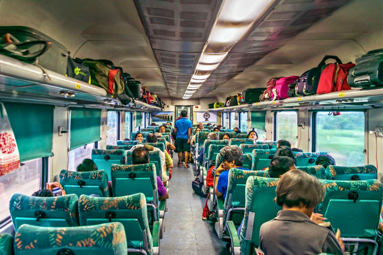Delhi to Jaipur Day Tour by Superfast Train