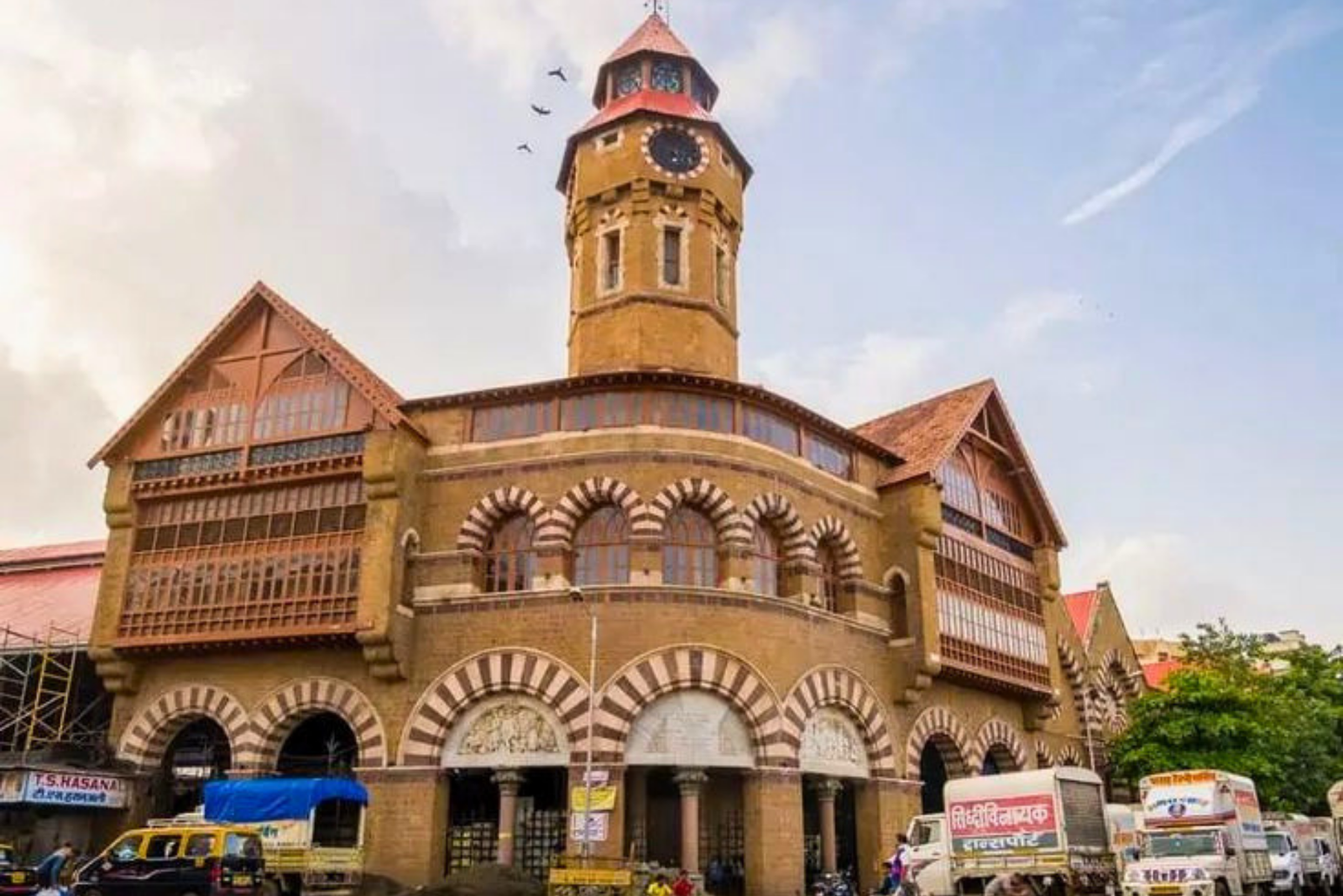Mumbai Full Day Sightseeing Tour with Pickup
