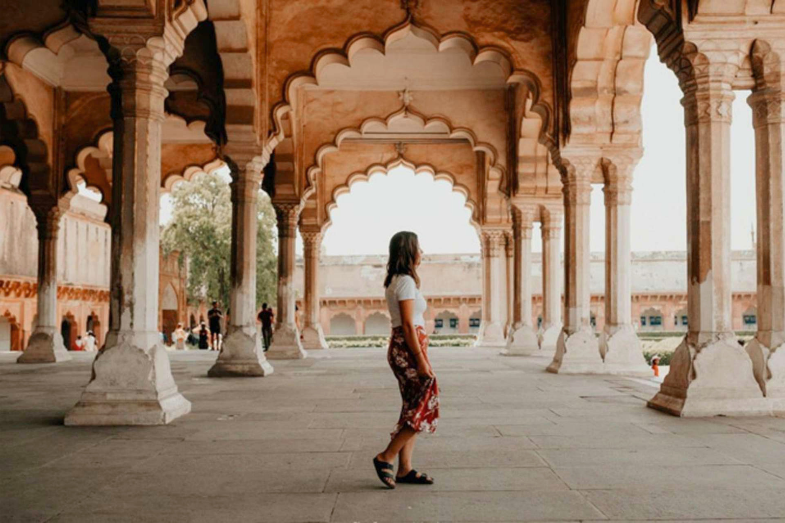 Bangalore to Agra & Taj Mahal Same-Day Tour with Flights