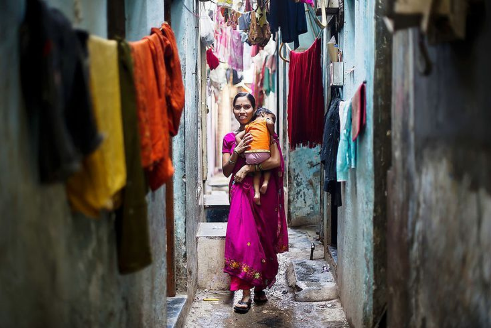 Mumbai Dharavi Slum Tour with Local Guide