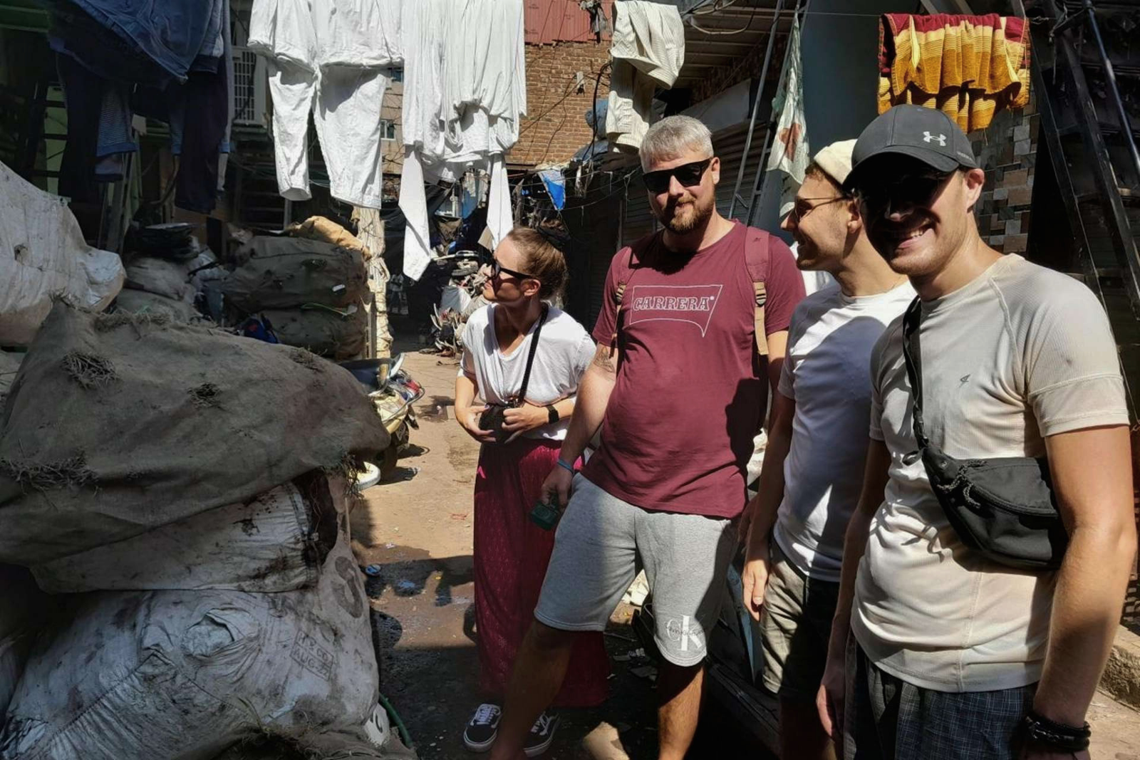 Mumbai Dharavi Slum Tour with Local Guide