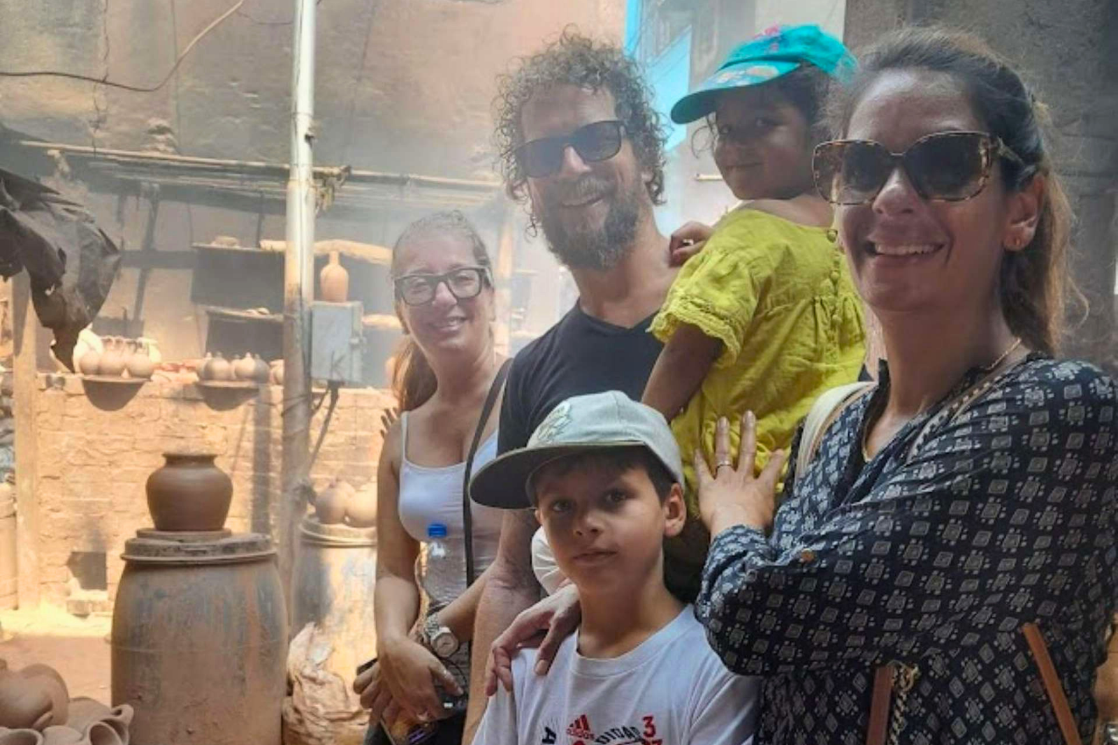 Mumbai Dharavi Slum Tour with Local Guide