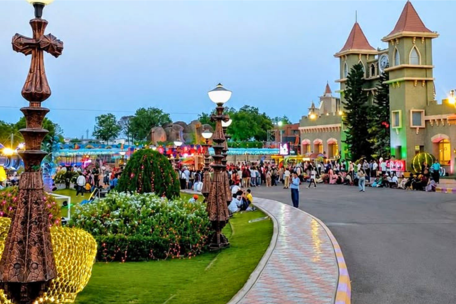 Hyderabad Ramoji Film City Full-Day Tour