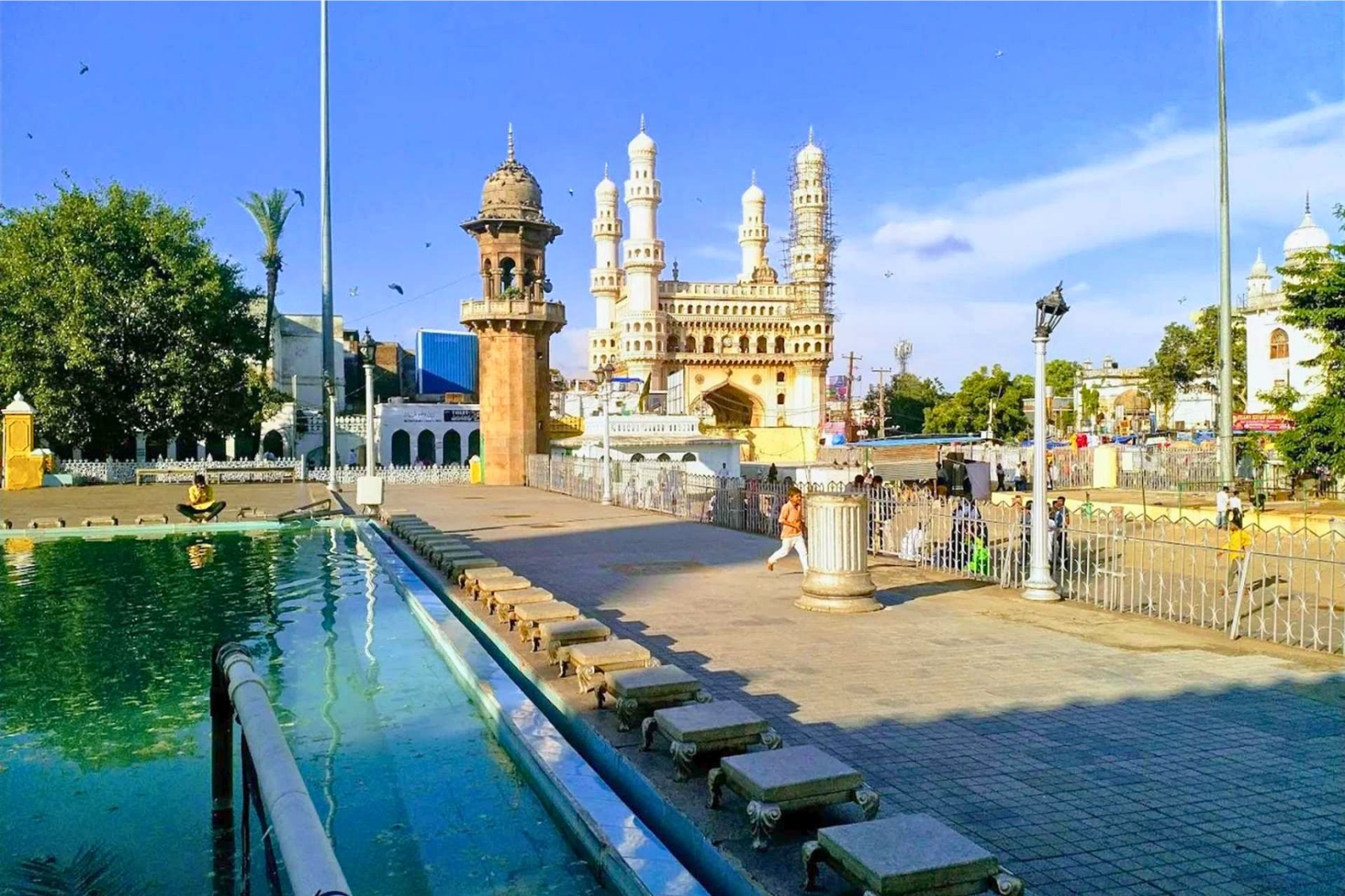 Hyderabad Airport: Layover Sightseeing Guided Tour