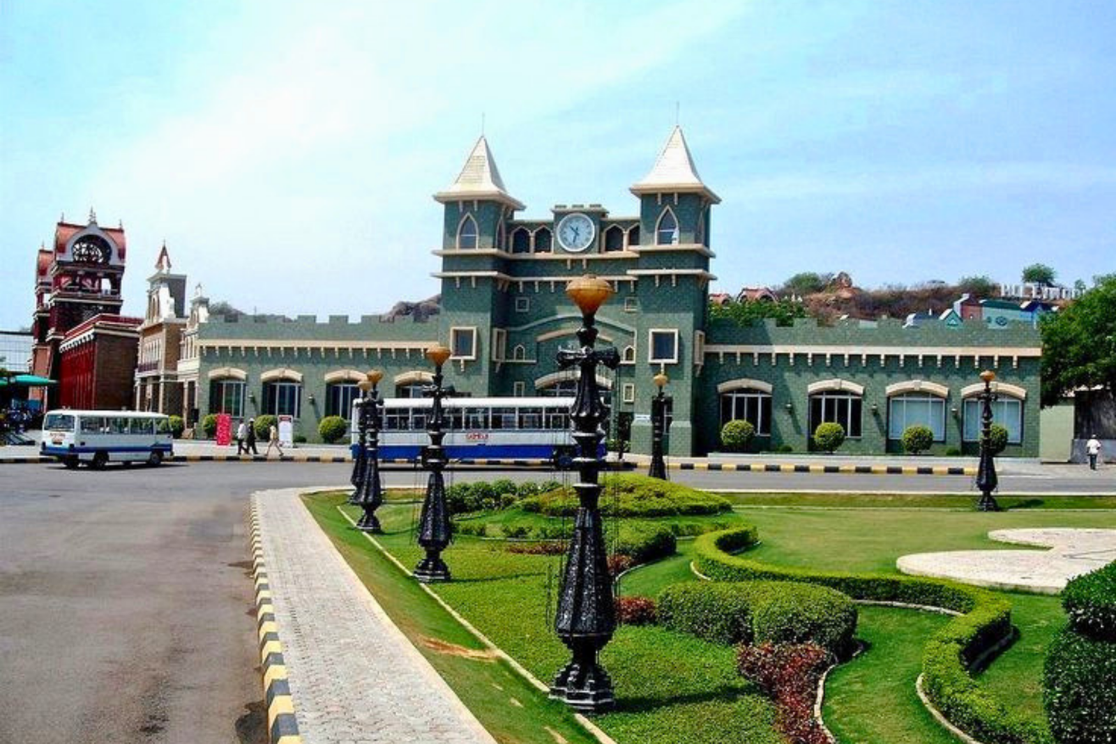 Hyderabad Ramoji Film City Full-Day Tour
