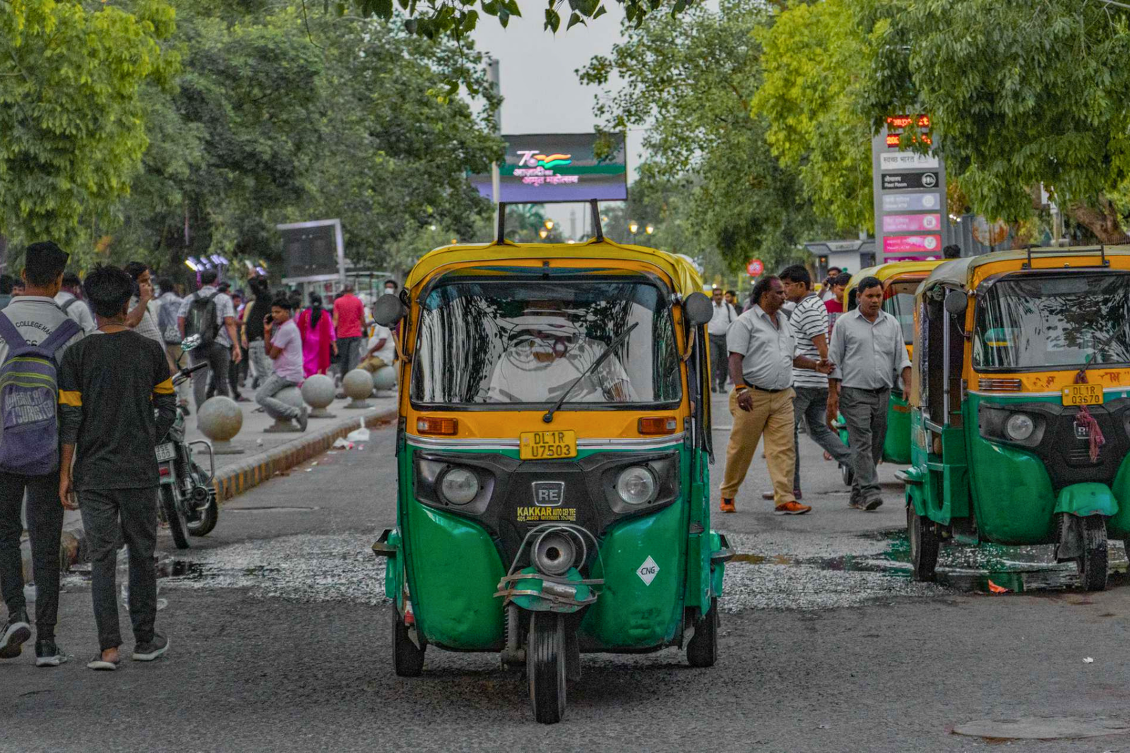 Best of Bangalore Tuk-Tuk Sightseeing Tour with Guide