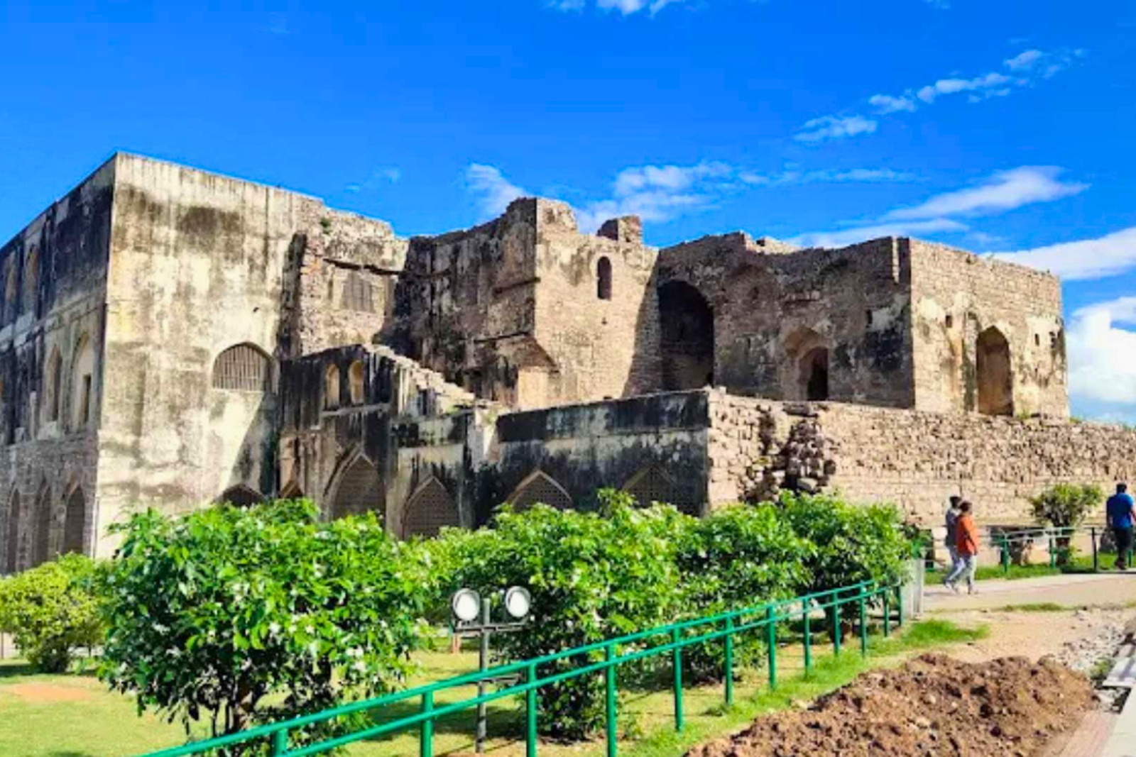 Hyderabad Airport: Layover Sightseeing Guided Tour