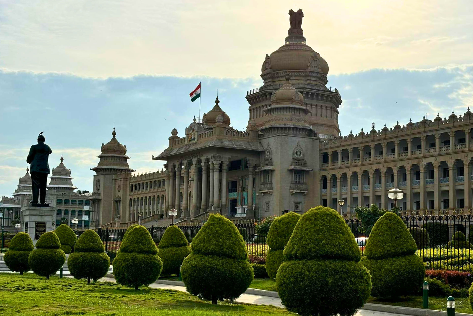 Bangalore Full-Day City Highlights Tour with Pickup