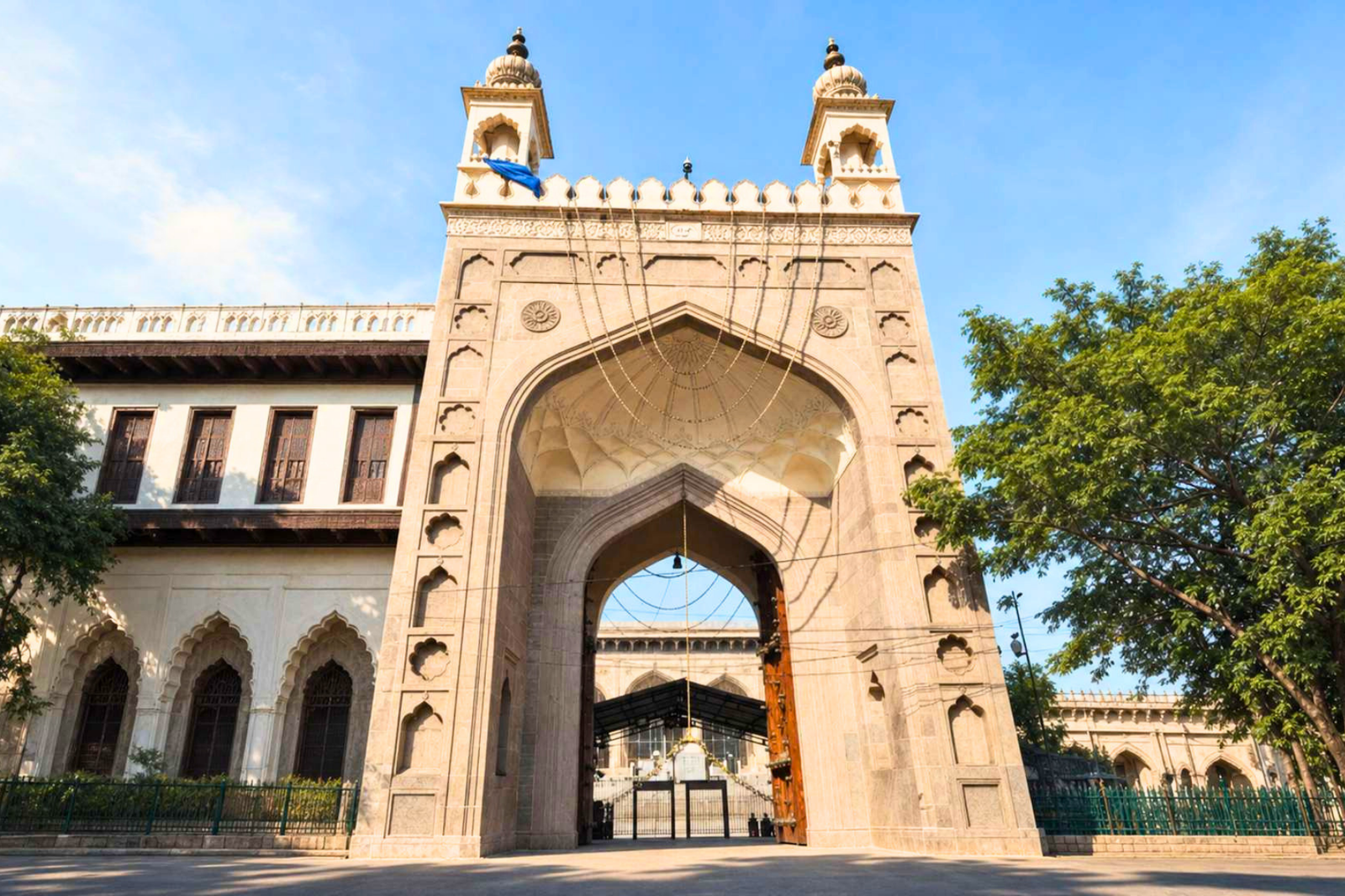 Hyderabad Half-Day Heritage Tour with Pickup