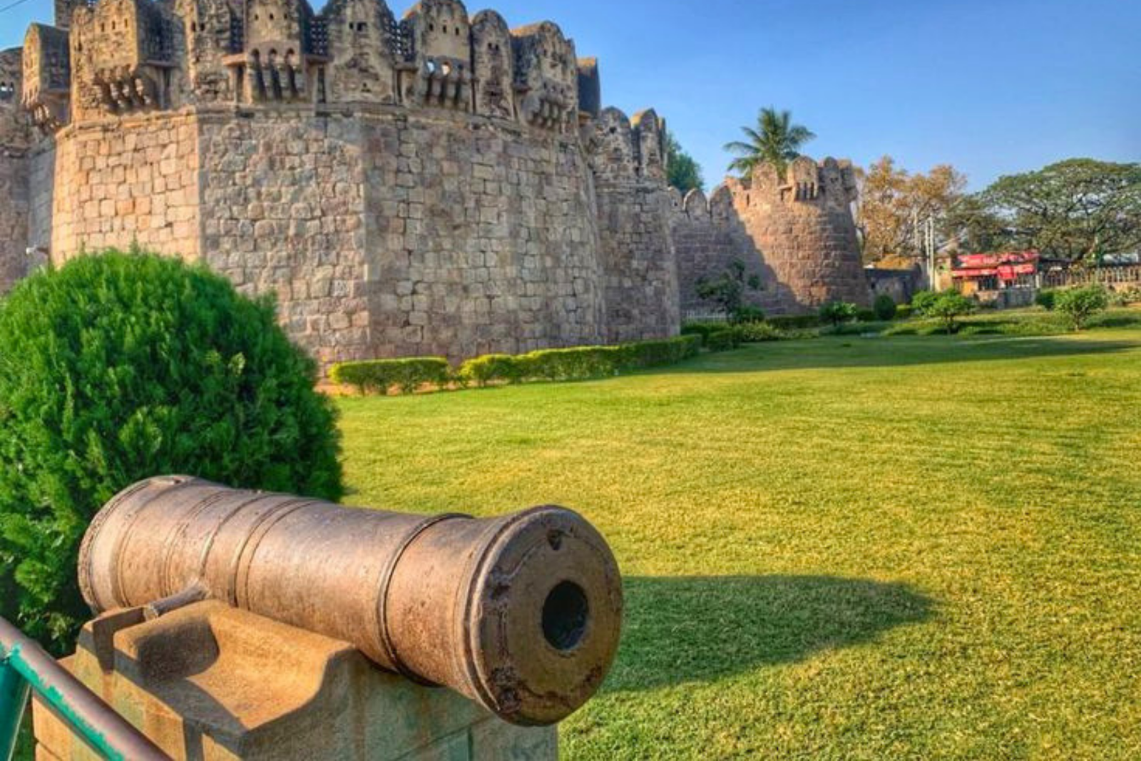 Hyderabad Full-Day Heritage & City Highlights Tour with Pickup