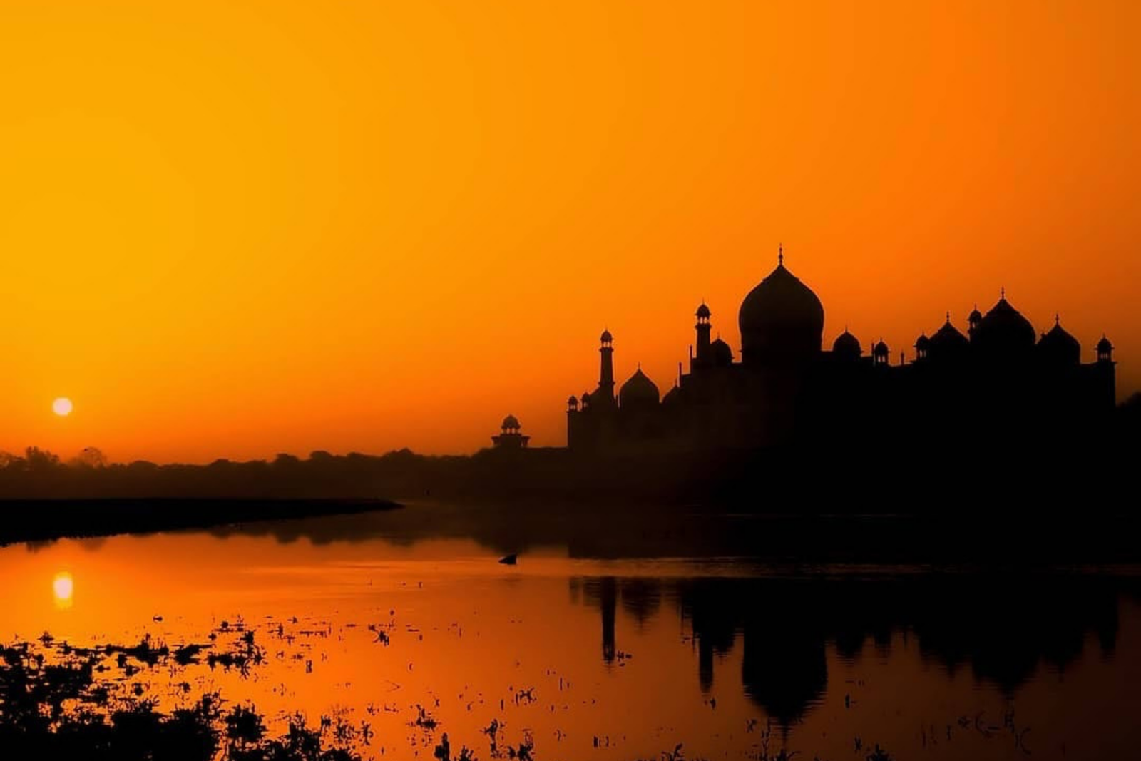 Hyderabad to Taj Mahal & Agra Two-Day Tour with Flights