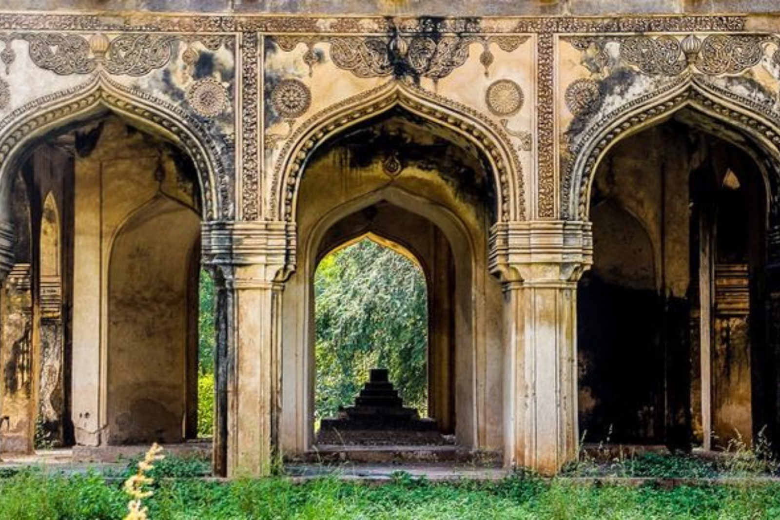 Hyderabad Full-Day Heritage & City Highlights Tour with Pickup