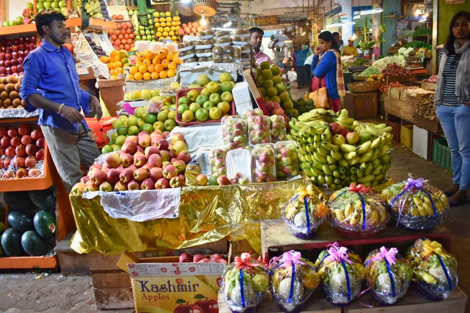 Bangalore Evening Food Street Walk & Market Tour