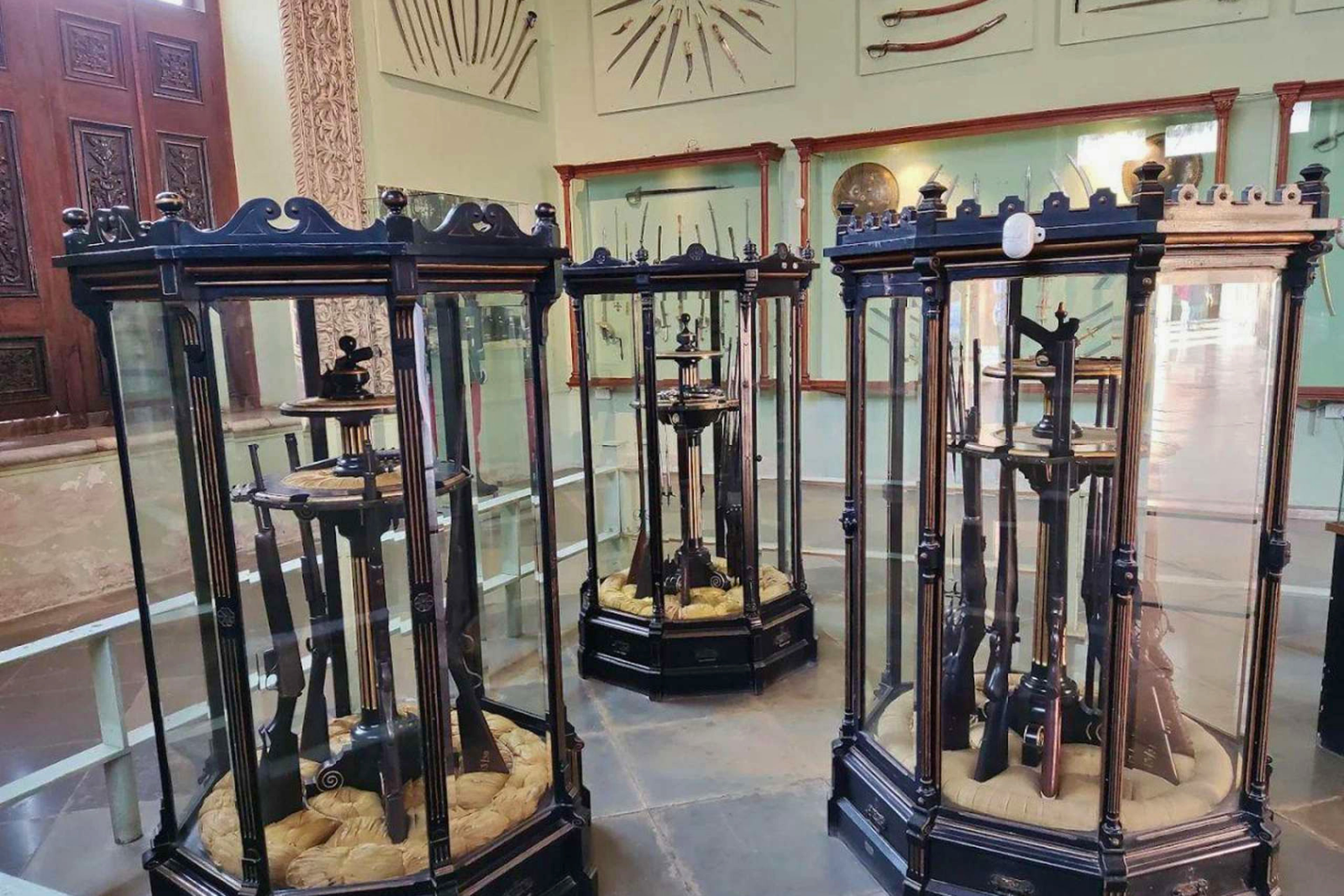 Hyderabad Full-Day Heritage & City Highlights Tour with Pickup