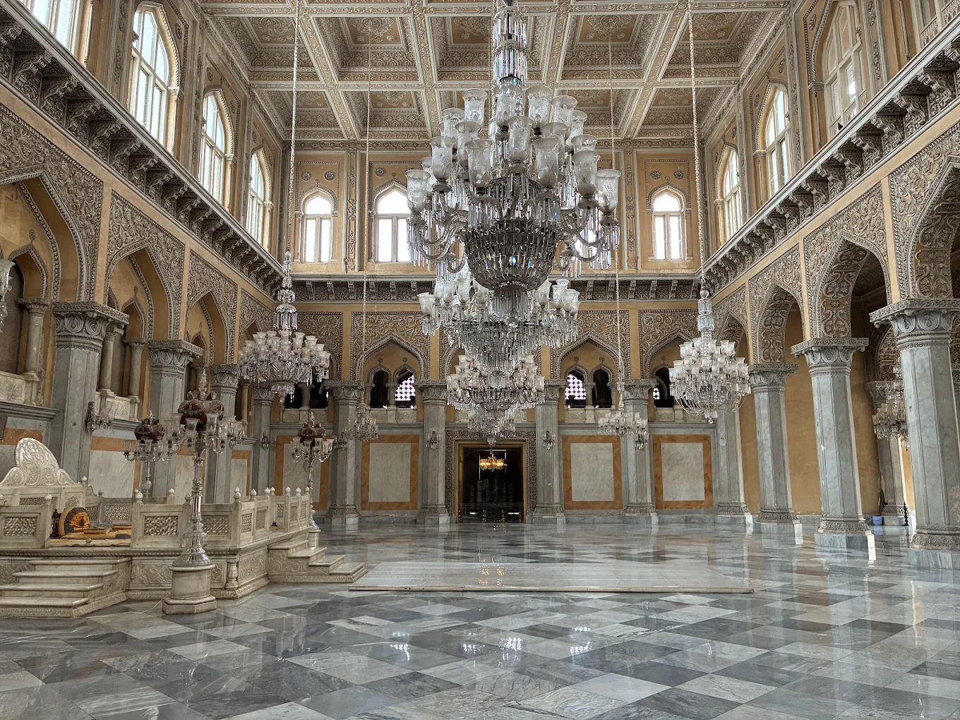Chowmahalla Palace tours