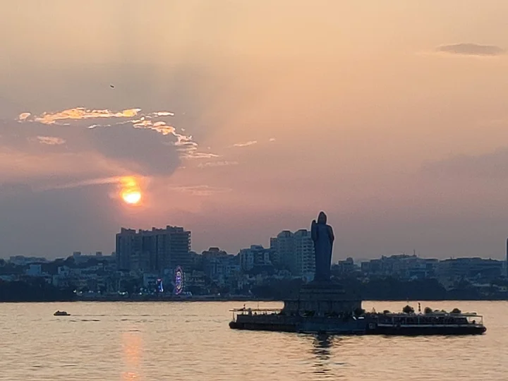 Hussain Sagar Lake tour