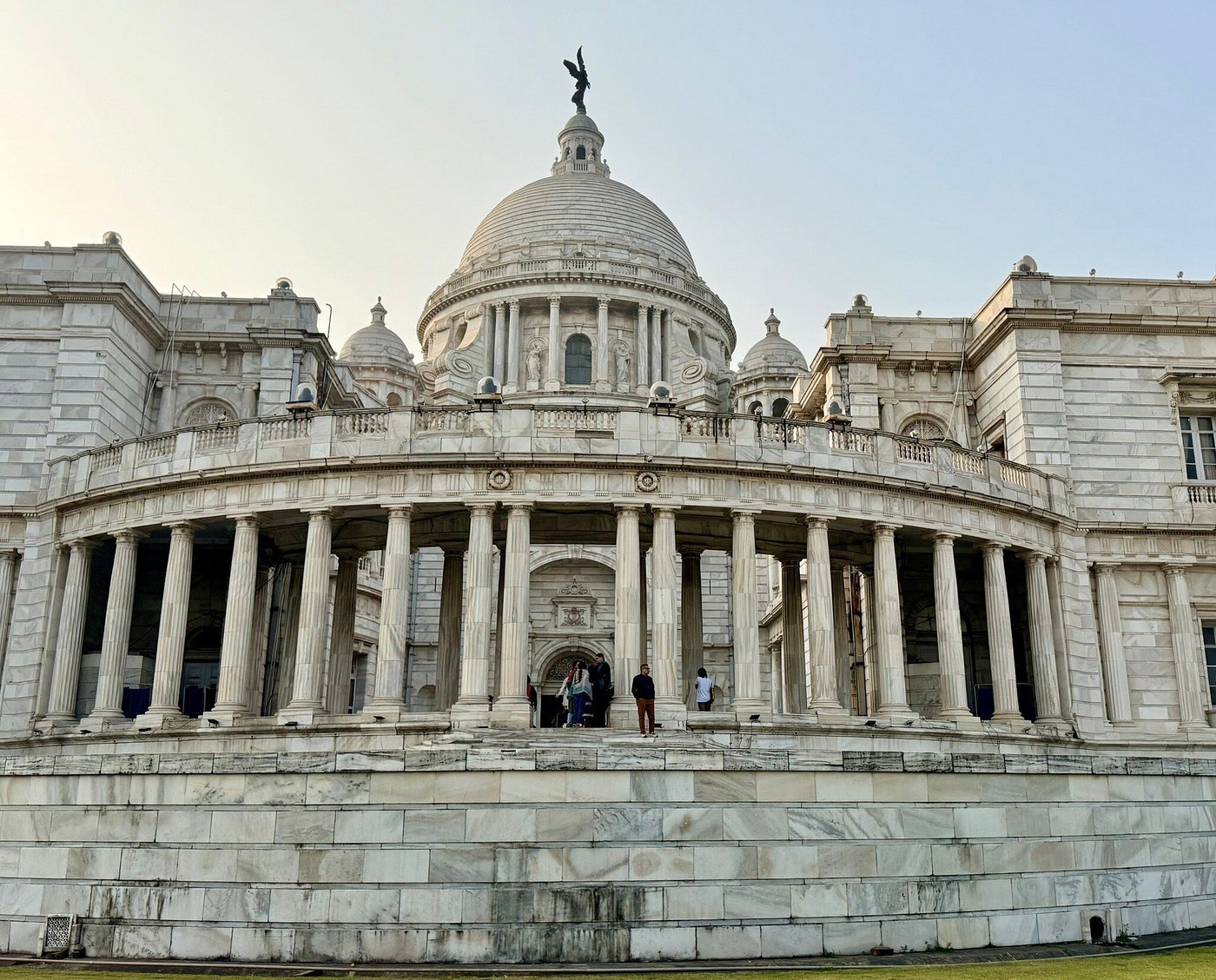 Victoria Memorial Kolkata tours